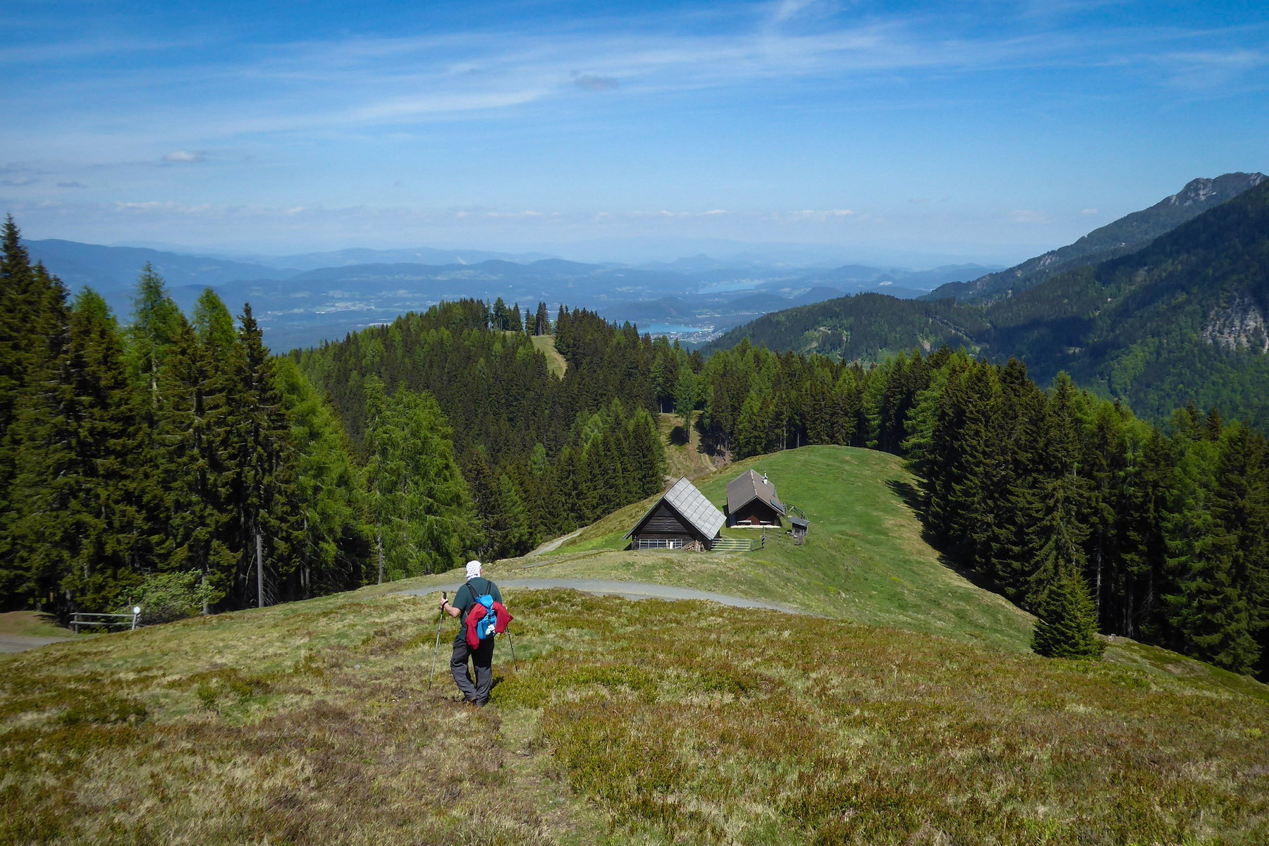 Radendorfer Alm mit Faaker See und Wörthersee. Foto: Dieter Fleck