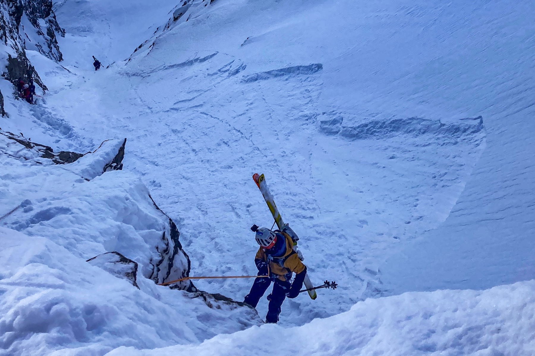 Serles Nordrinne: Skitour mit Abseilen