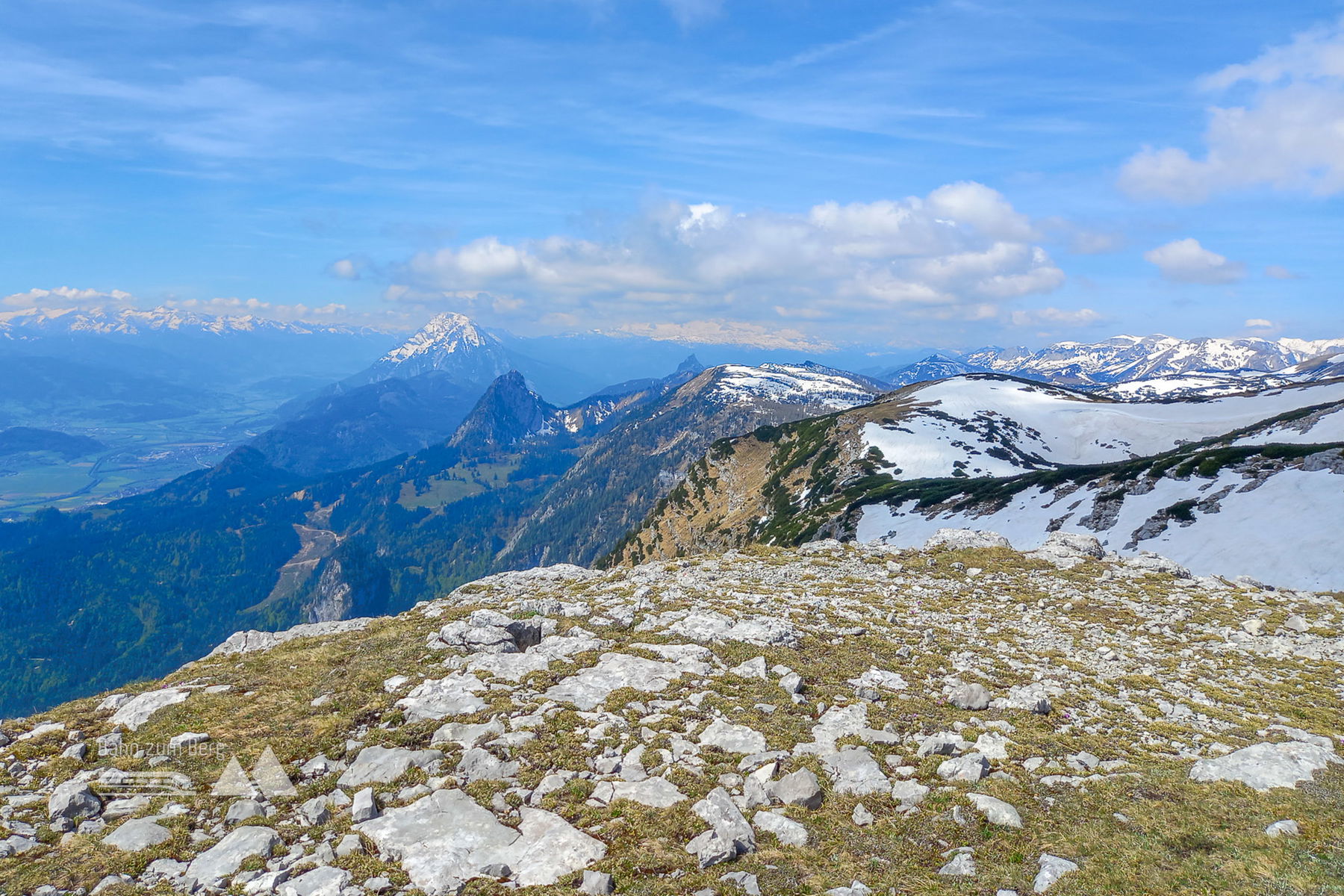 Nazogl und Angerkogel: reizvolle Rundtour in der bizarren Landschaft des Toten Gebirges