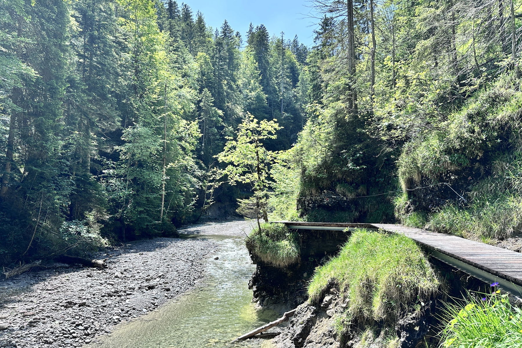 Durch die romantische Finzbachklamm von Wallgau nach Garmisch